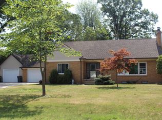 1865 Belmont Dr, Muskegon, MI