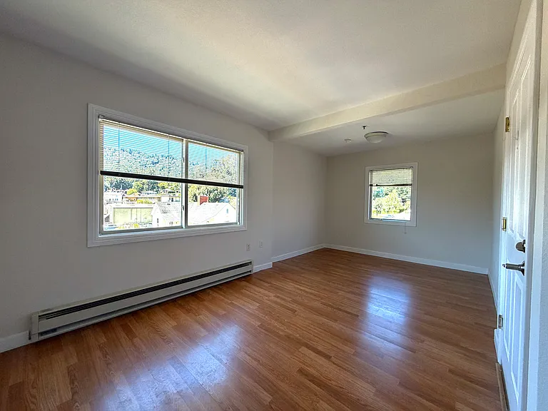 Blue Rock Apartments — Photo 7