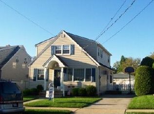 52 Pacific Ave, Staten Island, NY