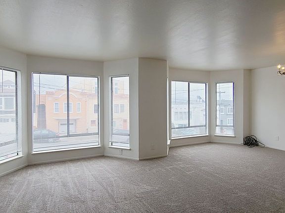 4th image of 527-529 41st Ave #527