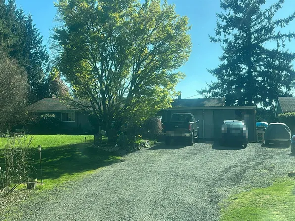 5906 6th St NE, Tacoma, WA 98422