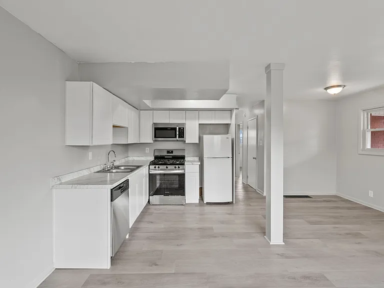 141 Delmont Dr #141 — Photo 3