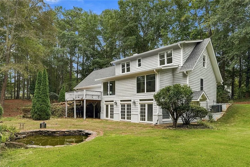 5 bed, 6.0 bath, 3795 sqft, $5,500 — Photo 2