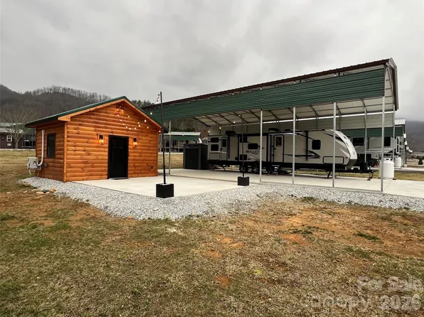 415 Hyde Town Rd Lot 24, Robbinsville, NC 28771