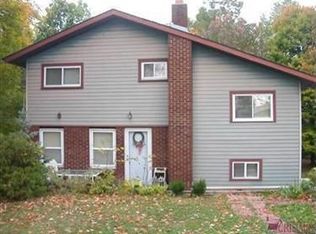 338 Calla Rd E, Poland, OH 44514