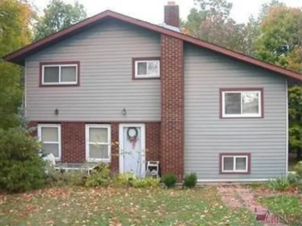 338 Calla Rd E, Poland, OH 44514