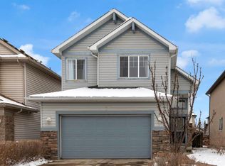 70 SE Weston Park SW, Calgary, AB T3H 5E7