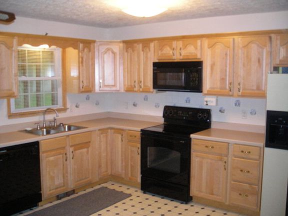 4th image of 143 Graymont Pl