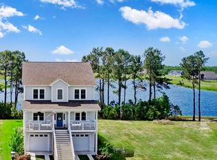 405 Pearl Button Way, Holly Ridge, NC 28445