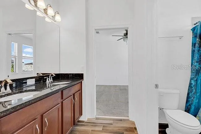 10466 Siddington Dr — Photo 12