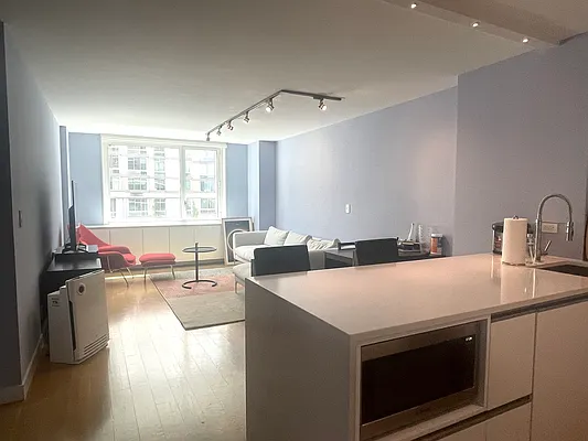 Rented by Level Group | media 1