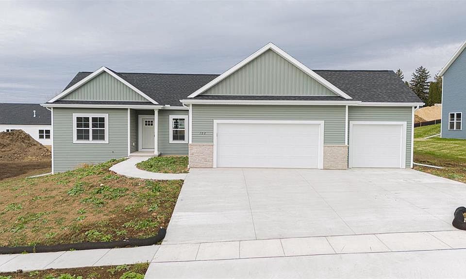 1st image of 209 Stonehill Court