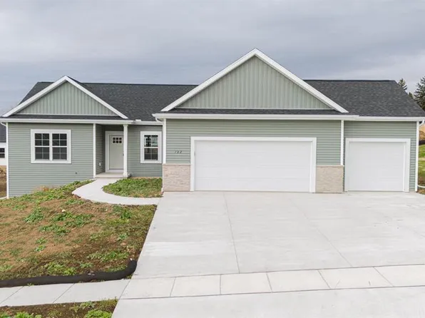 209 Stonehill Court, Ripon, WI 54971