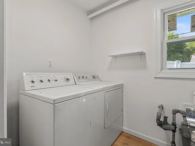 29 Hinsdale Ln — Photo 29