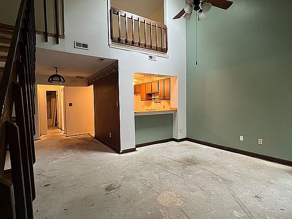2nd image of 1307 Elk Ct