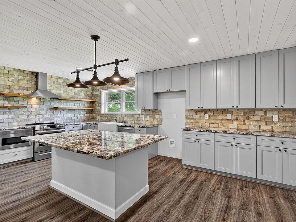 1st image of 379 Hale Rd