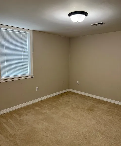 1204 S Maple St — Photo 9