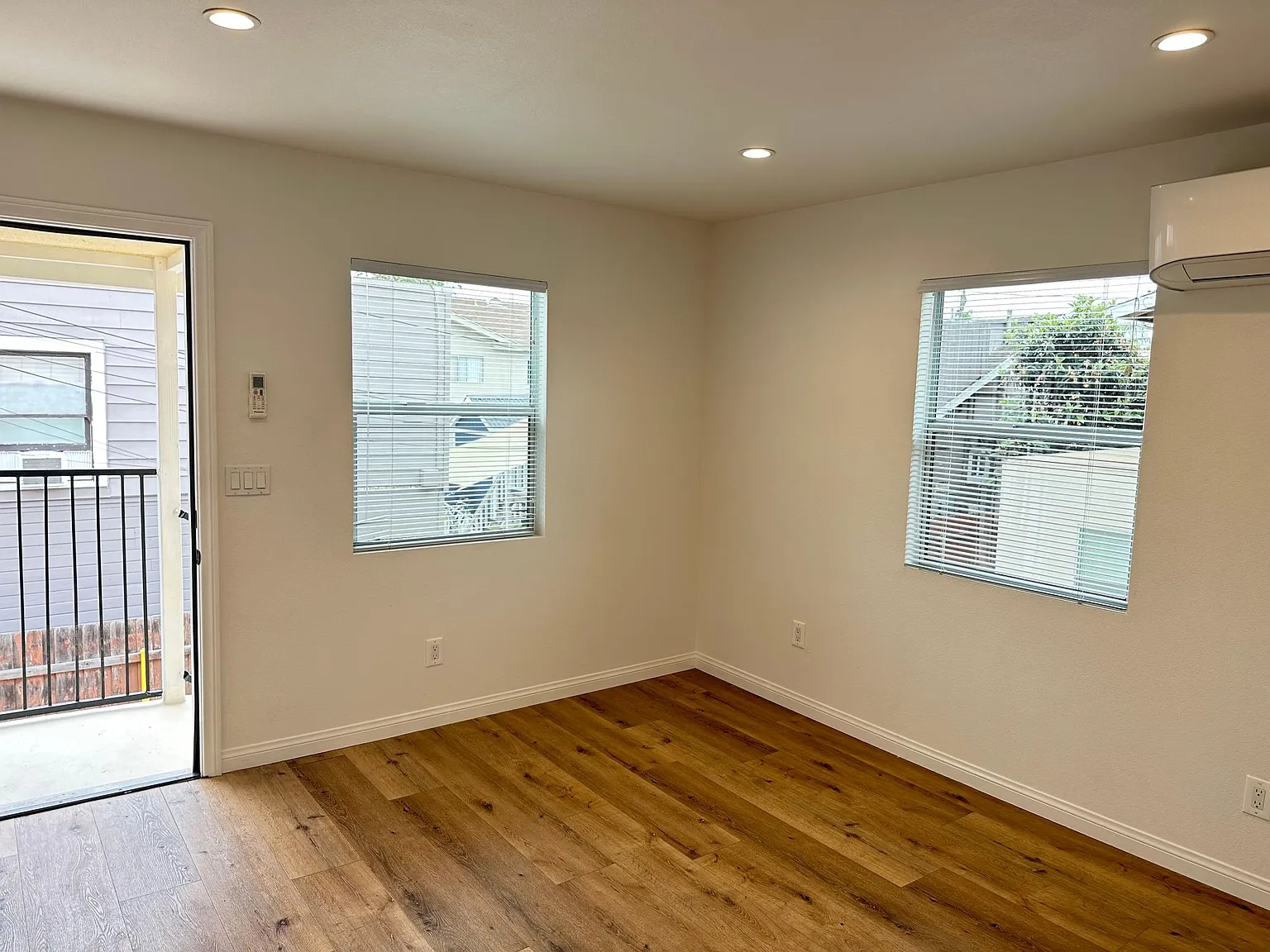 1 bed, 450 sqft, $2,095 — Photo 3