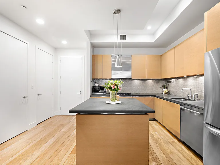 49 E 21st St #11D — Photo 5