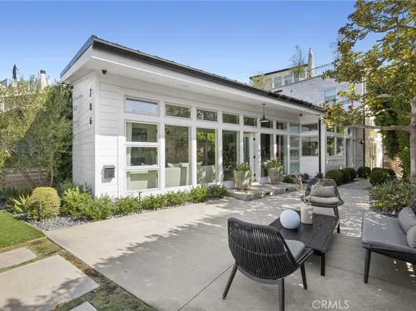 706 Poinsettia Ave, Corona Del Mar, CA 92625