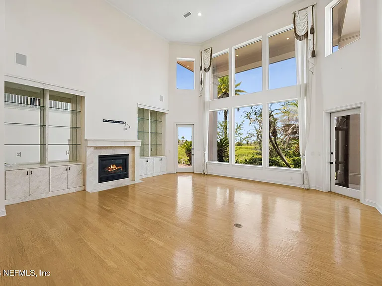 132 Lantern Wick Pl — Photo 5
