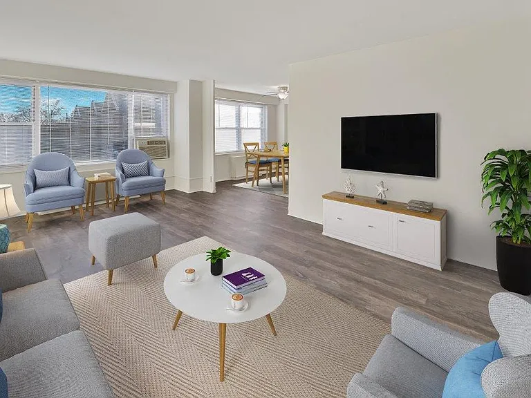 The Carlyle Apartment Homes — Photo 6
