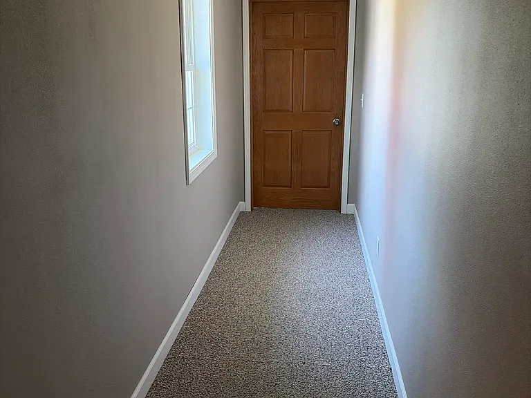 1708 Hawthorne Ave — Photo 16