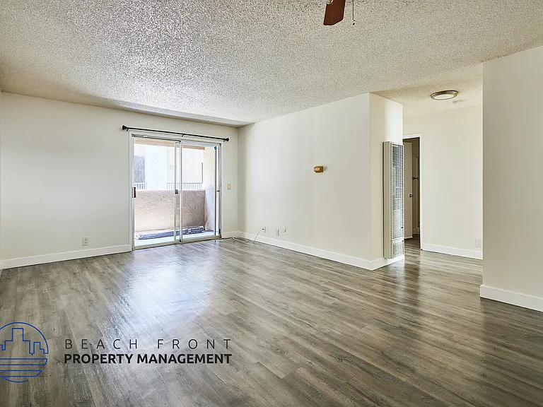 744 Rose Ave. — Photo 19