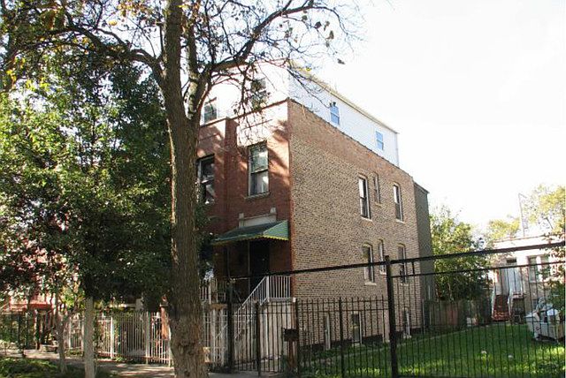 2nd image of 2712 S Hamlin Ave