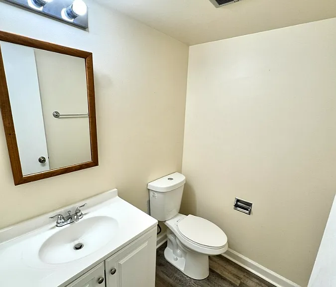264 E Bailey Rd #C — Photo 9