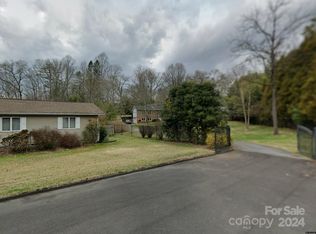 122 Pine St, Brevard, NC 28712