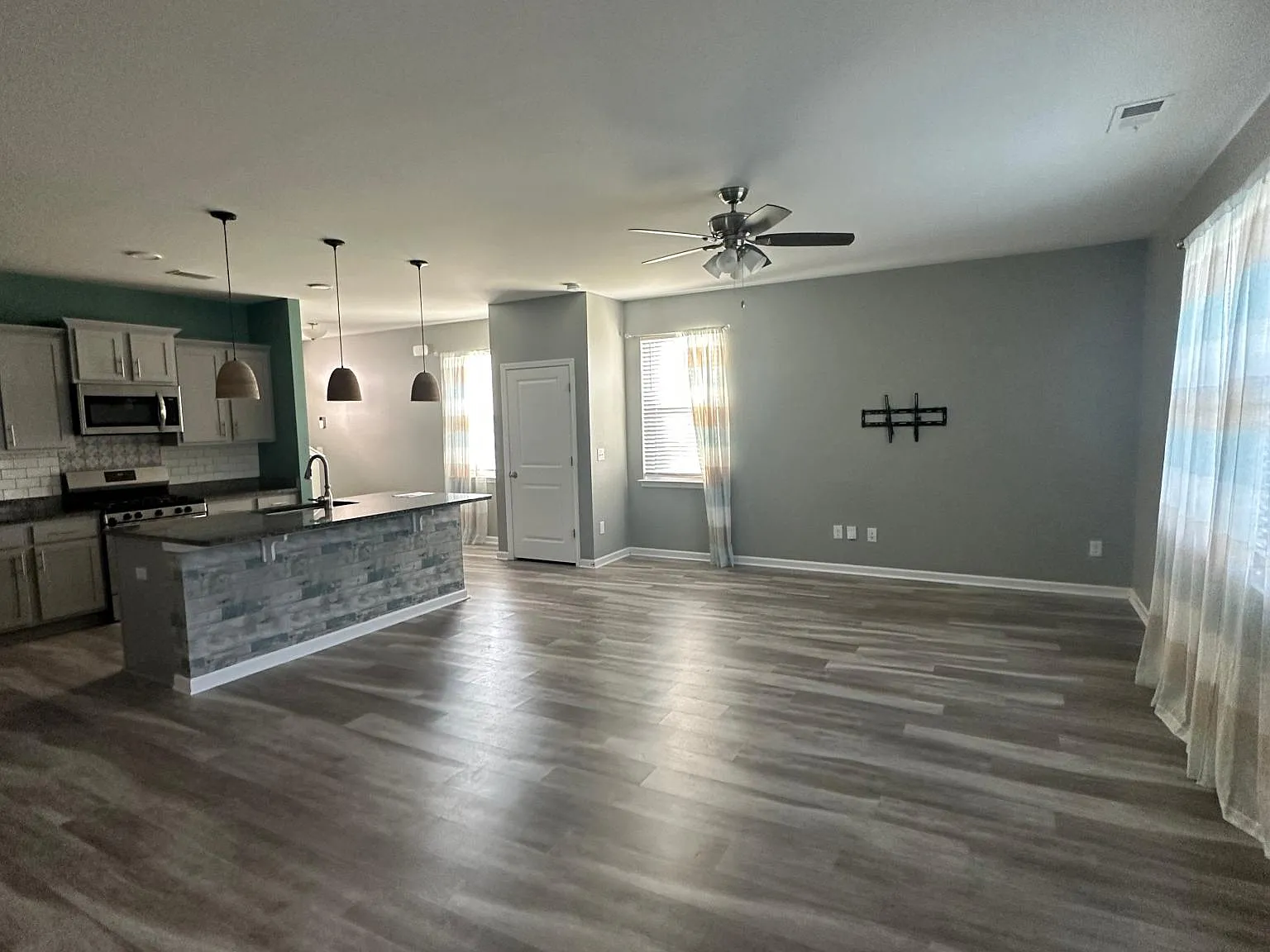 9803 Wooden Pestle Way — Photo 4