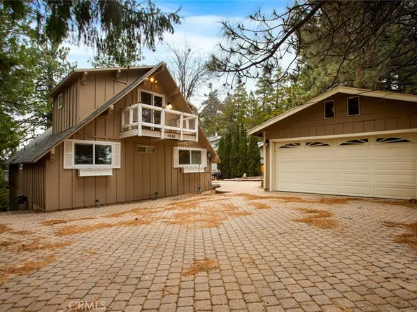 1946 Nob Hill Dr, Running Springs, CA 92382