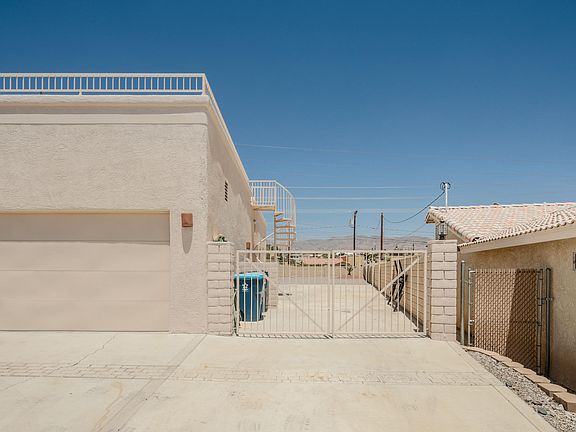 3rd image of 3285 Hidden Valley Dr