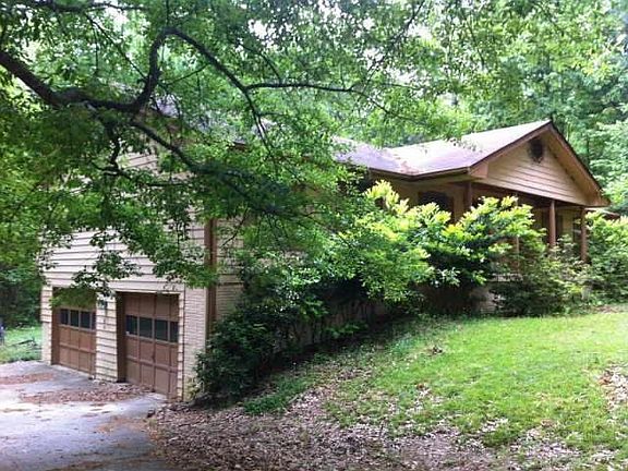4th image of 200 N Fayette Ct