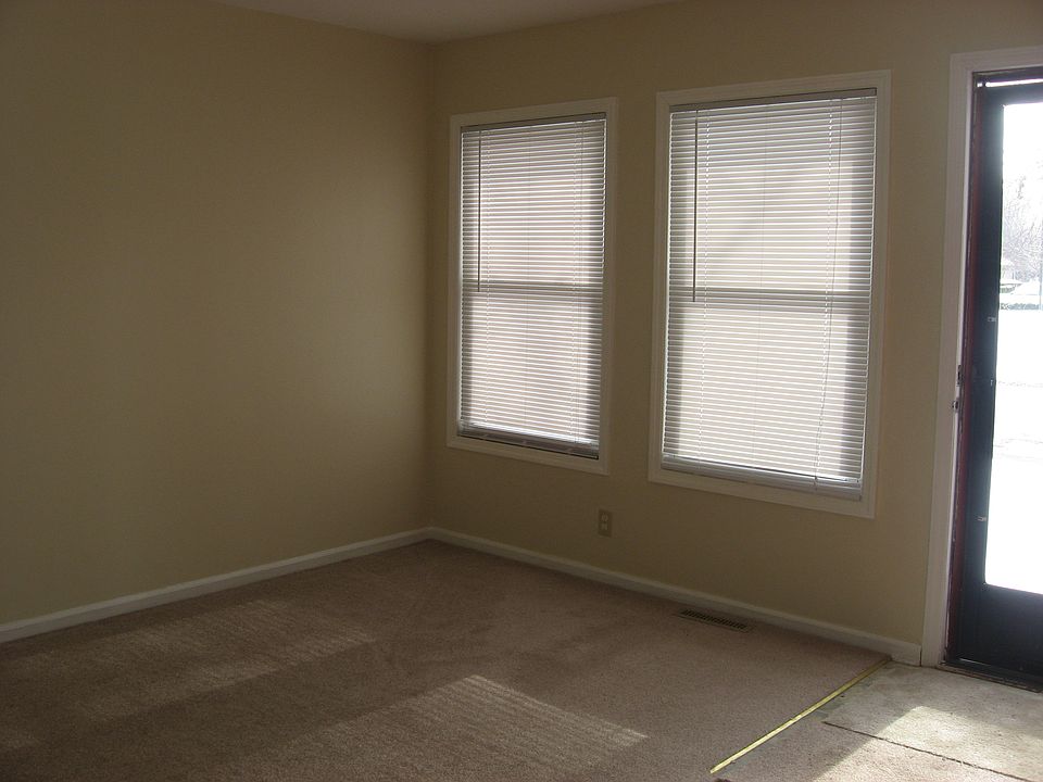 2nd image of 356 Cherrington Rd