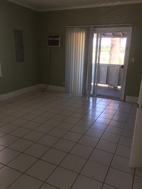 First Bedroom (very large) Slider to balcony