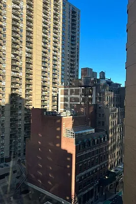 Rented by Sotheby's International Realty | media 34