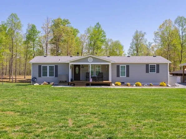 1680 Battes Rd, Victoria, VA 23974