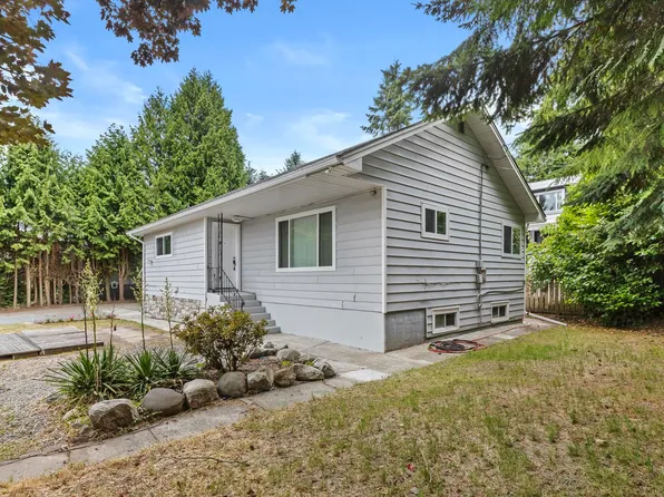 1593 Stevens St, White Rock, BC V4B 4Y4