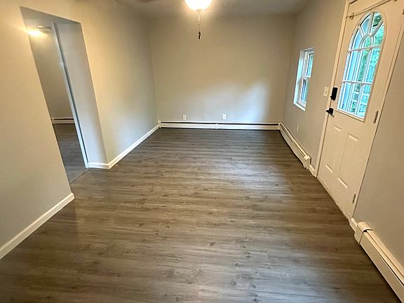 4th image of 221 Morris Blvd
