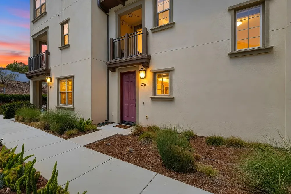 2 bed, 1243 sqft, $3,800 — Photo 1