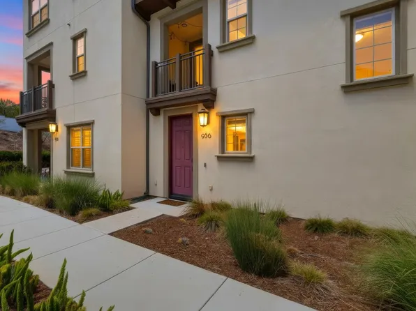 956 Blackstone Dr, San Marcos, CA 92078