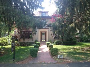 251 W Roxbury Pkwy, Chestnut Hill, MA 02467