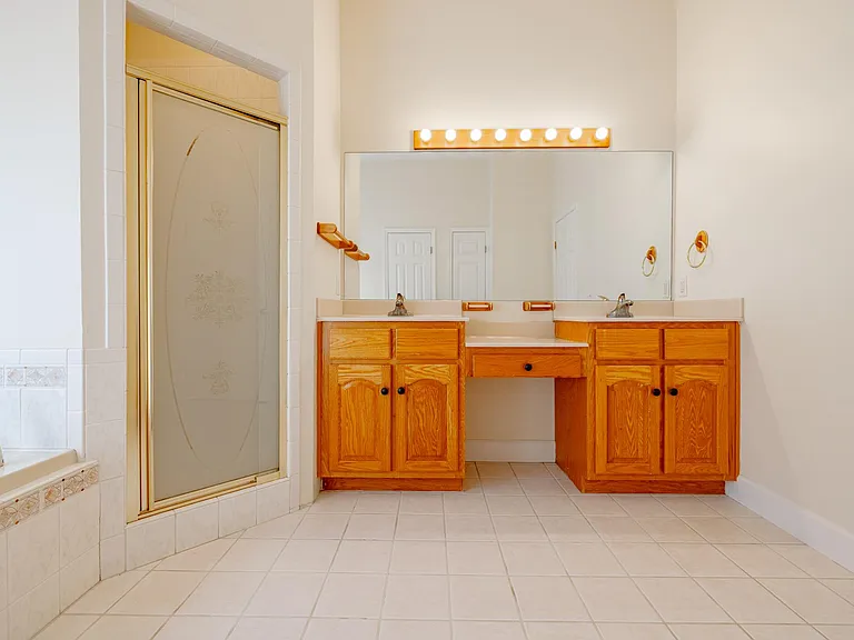 401 Wood Trl — Photo 16