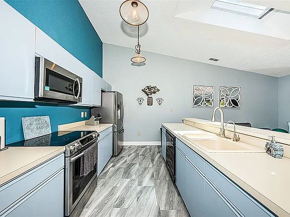 4th image of 6238 92nd Pl N APT 3201