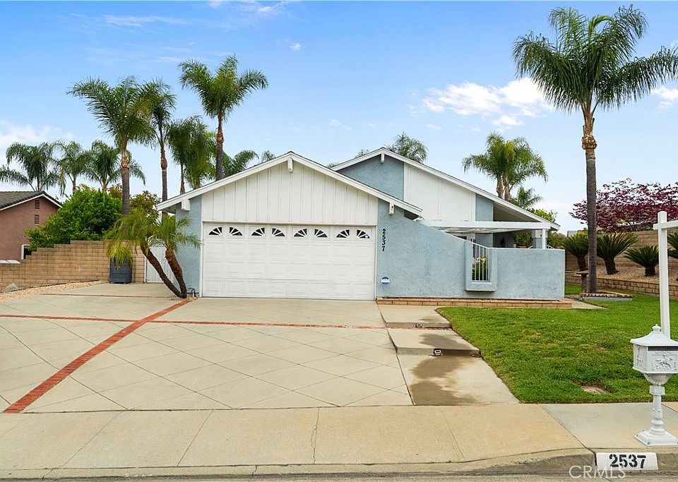 1st image of 2537 Fulton Rd