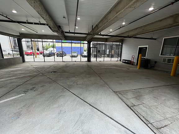 4th image of 2105 Germantown Ave #8C