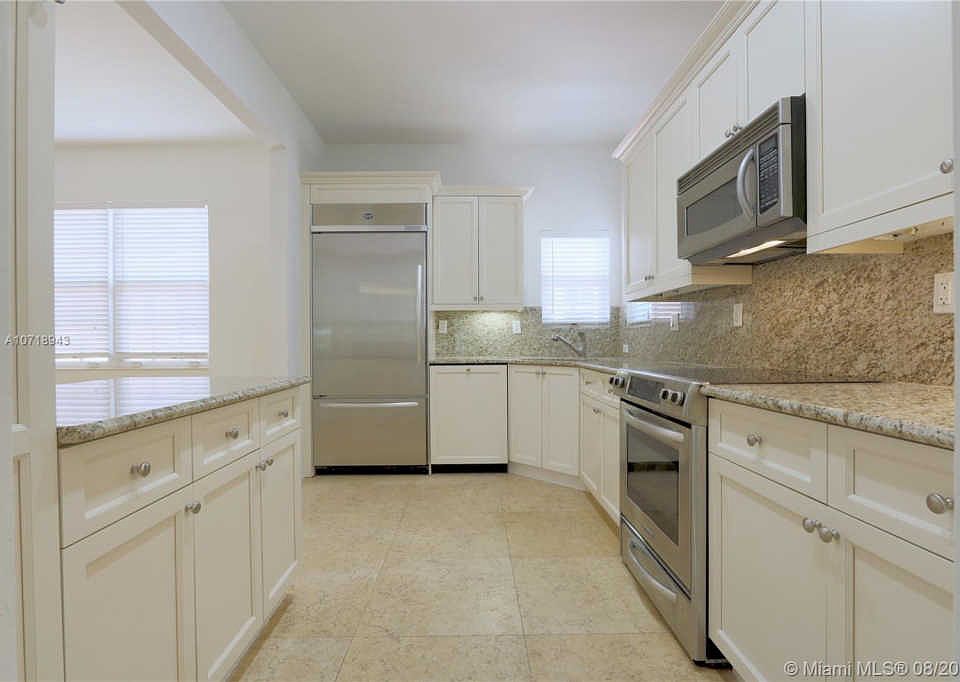 1st image of 578 Loretto Ave #5