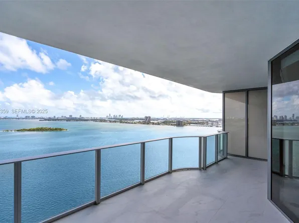 700 NE 24th St #2003, Miami, FL 33137